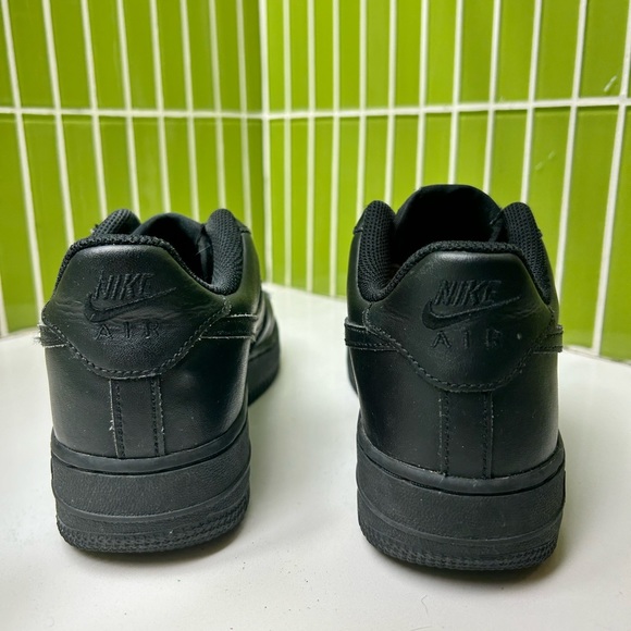 Nike Air Force 1 - Picture 5 of 7